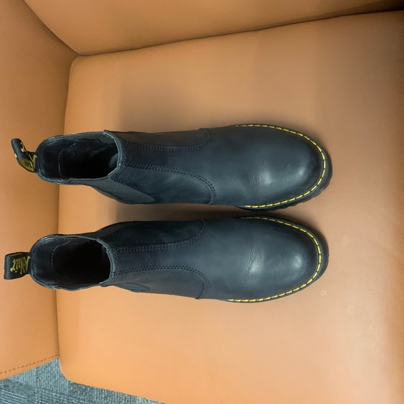 Dr Martens - Picture 1 of 3